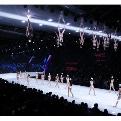 从“超模看深圳”到荣耀加冕，第十三季SIUF国际超模大赛总决赛闪耀鹏城